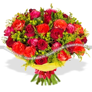 Букет из роз в красно-оранжевых тонах Букет из роз в красно-оранжевых тонах